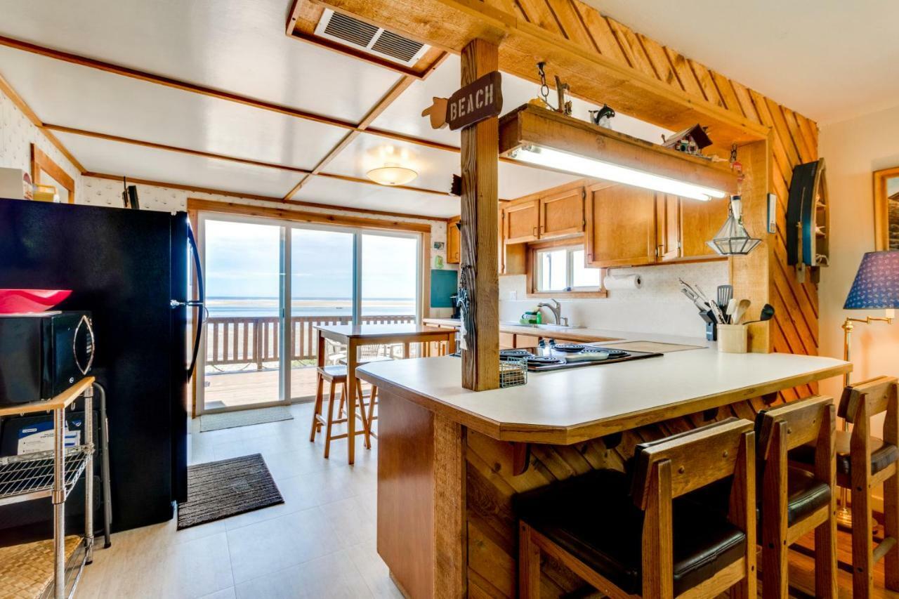Happy Camp Beachfront Cabin Netarts 외부 사진