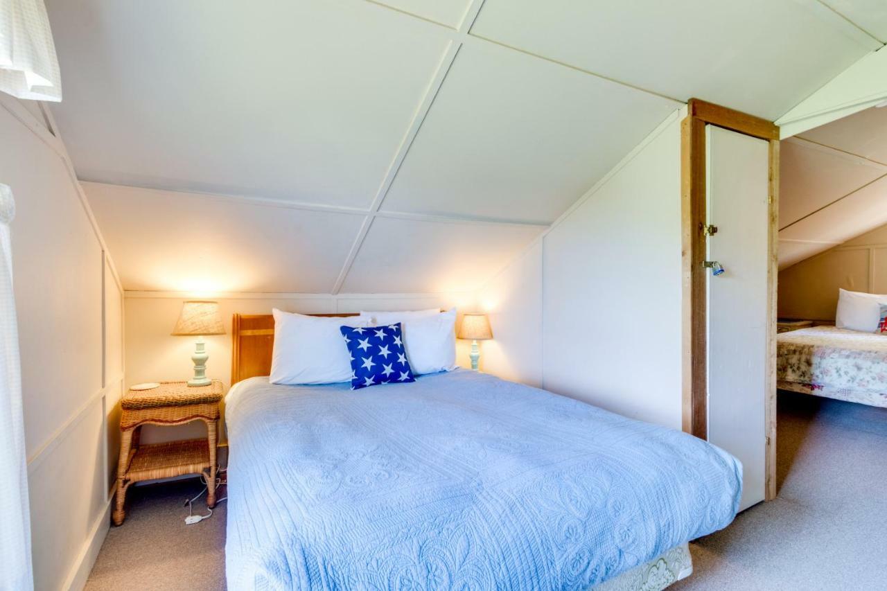 Happy Camp Beachfront Cabin Netarts 외부 사진